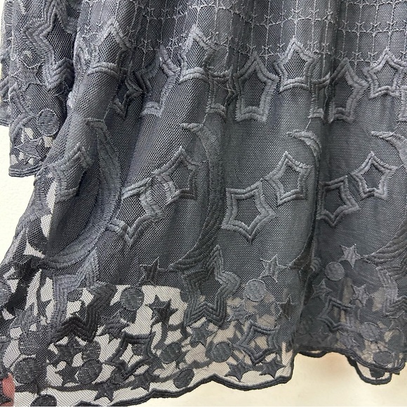 Sisters of the Tribe black lace flowy mini dress size: M - Picture 10 of 14